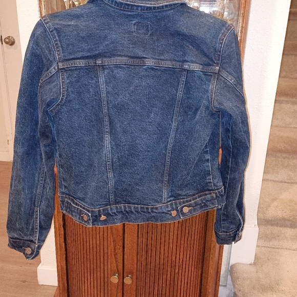 Calvin Klein size small jean jacket - Picture 4 of 4